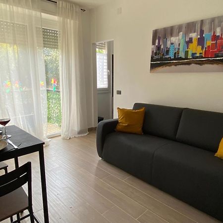 Apartmán Moderno Ed Elegante Loft Con Balcone Milán Exteriér fotografie