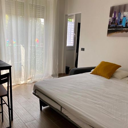 Apartmán Moderno Ed Elegante Loft Con Balcone Milán Exteriér fotografie